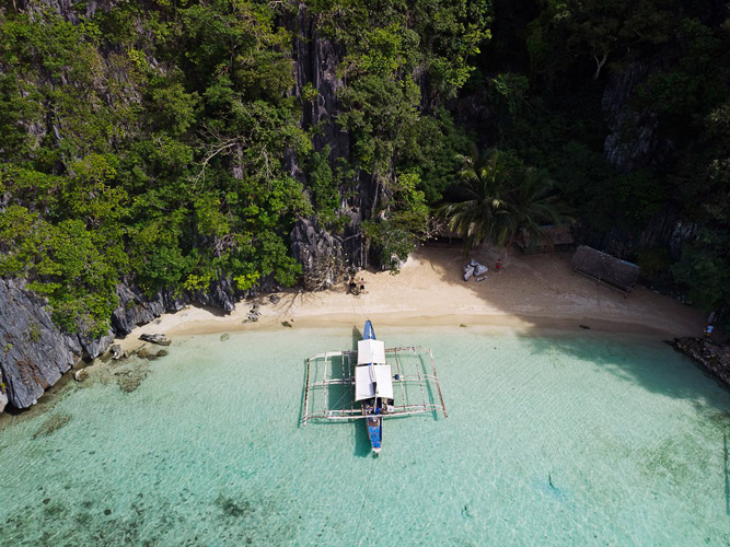 private beach tours Coron Philippines