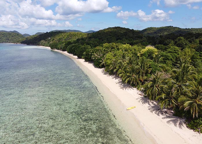 Secret Beach near Sagrada Busuanga