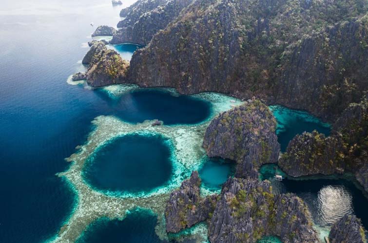 Coron island hopping