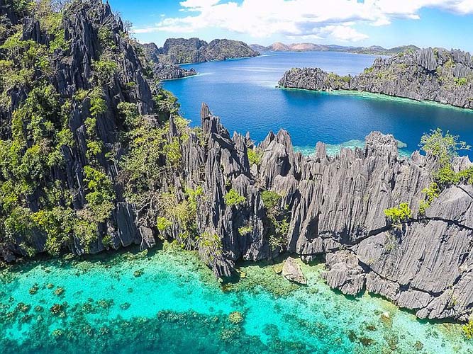Twin Lagoon Coron
