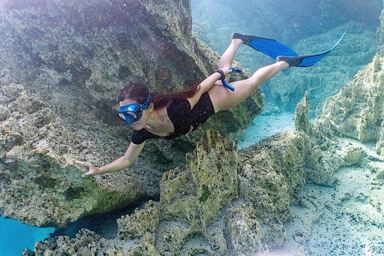 freediving in Coron